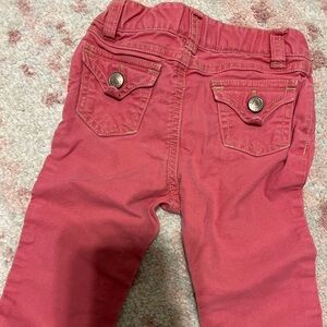 Old navy. 6-12 months. Dark pink jeans. Used condition.